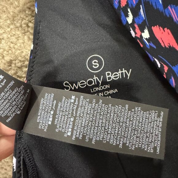 Sweaty Betty Peninsula Xtra Life Bikini Top Sz Small Black‎ Coral Cross-Back NEW - Picture 10 of 13